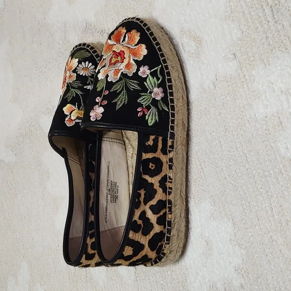 Johnny Was Floral Embroidered Women's Espadrilles Shoes size 8.5