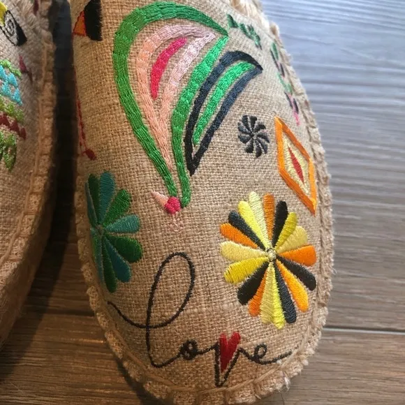 Johnny Was Parker Espadrille Embroidered Beige Slip On Flats Size 6