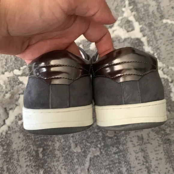 Johnston &amp; Murphy Gray Suede Sneakers size 10