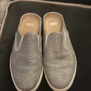 Johnston &amp; Murphy Silver Woven Flats