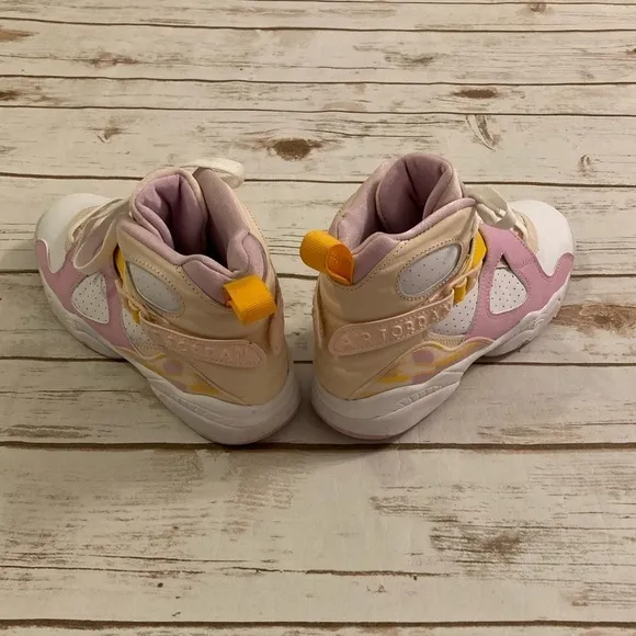 Jordan Kids Air Jordan 8 Retro &quot;Arctic Punch&quot; Sneakers Size 5 Youth