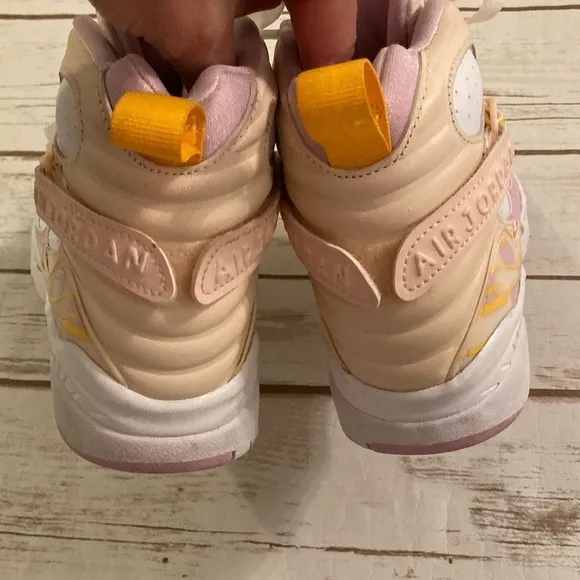 Jordan Kids Air Jordan 8 Retro &quot;Arctic Punch&quot; Sneakers Size 5 Youth