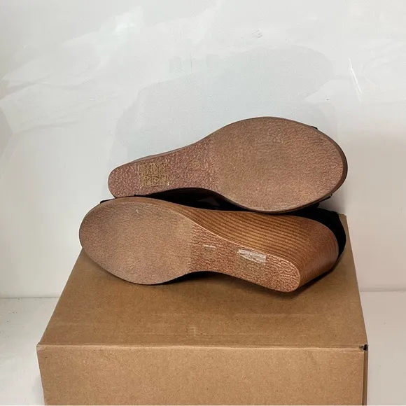 Journee Collection Kedzie Wedge Sandals