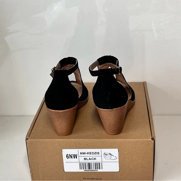 Journee Collection Kedzie Wedge Sandals