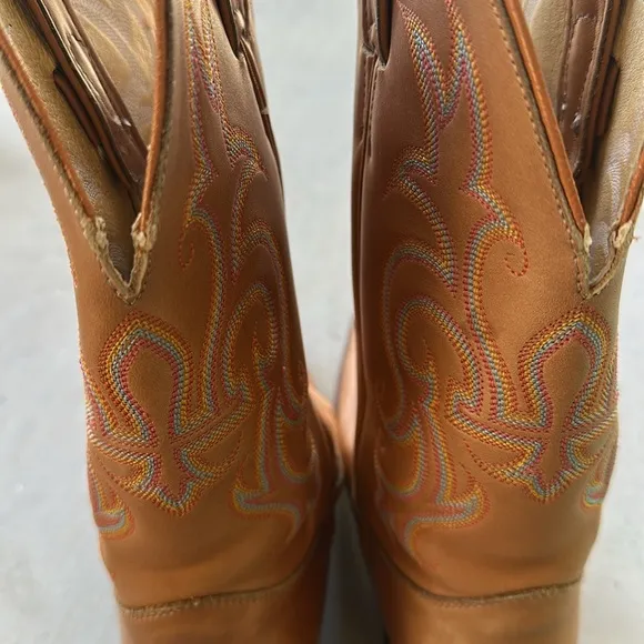 JUSTIN LEATHER COWBOY BOOTS Tan Size 9 Woman’s Pointed Toe with Pull Tabs