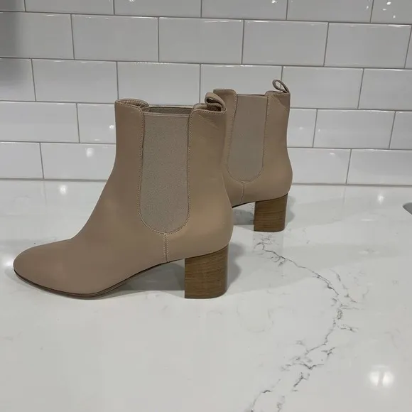 Kahmune | Mila Boots Chelsea Leather Ankle Pull On Almond Toe- Size 8 39
