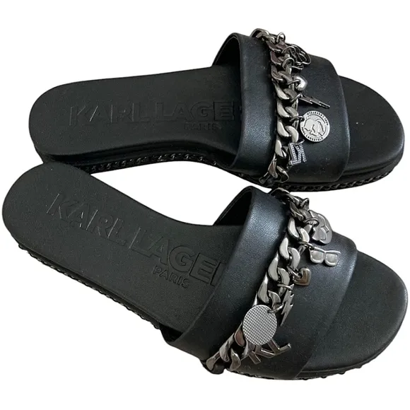 ☆Karl Lagerfeld Basia Charm Slide Sandal Slip-On Black Chain Flats Sanda…