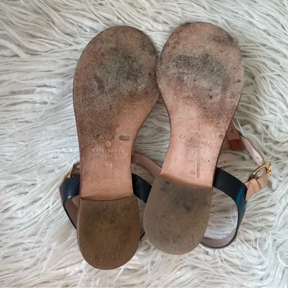 Kate Spade New York Sky Luggage/Natural/Black Leather T-Strap Buckle Sandals 9
