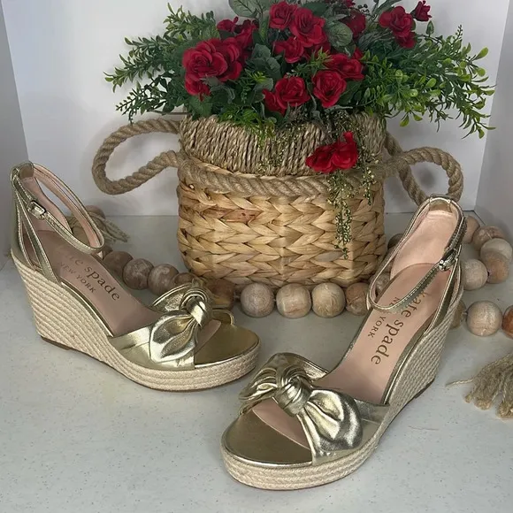 kate spade New York Wedge Sandals Sz. 9.5 Pale Gold