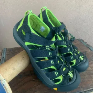 Keen Black/Green Sandals