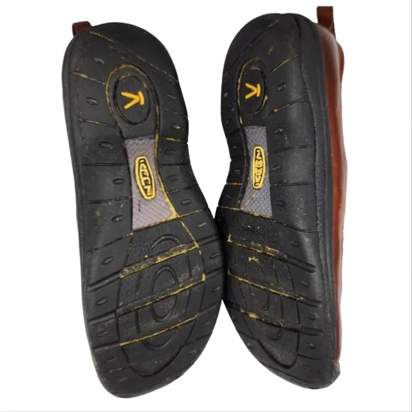 Keen Slip On Leather Flats Brown Size 7/37.5