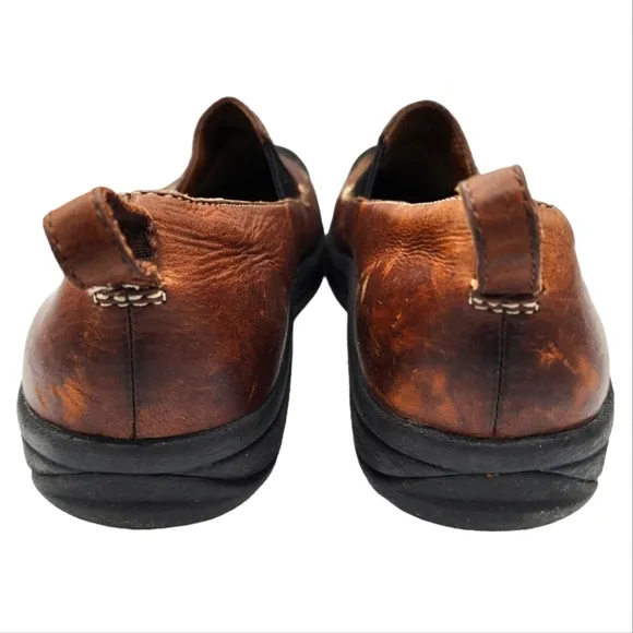 Keen Slip On Leather Flats Brown Size 7/37.5