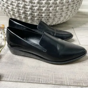 Kelsi Dagger Brooklyn Abbi Smooth Leather Pointed Toe Loafers Black Size 8.5M