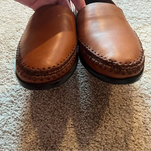 Kenneth Cole Men’s Size 10 D Leather Slip On Loafers in Cognac Brown