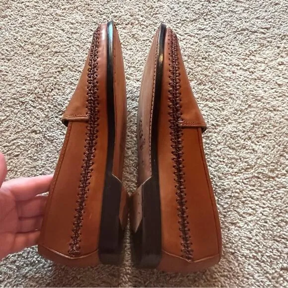 Kenneth Cole Men’s Size 10 D Leather Slip On Loafers in Cognac Brown