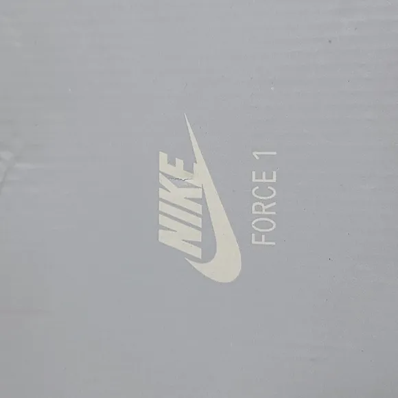Kids Nike Air Force 1 Sneakers
