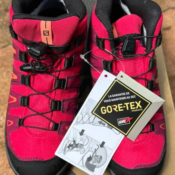 Kids Salomon Hiking boots