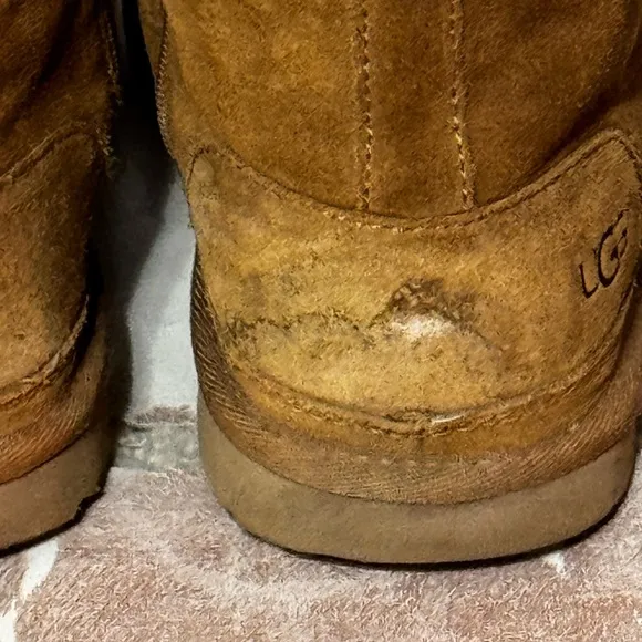 Kids Ugg Harkley Chukka Boots size 5