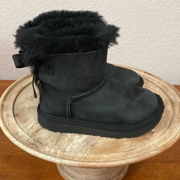 Kids Ugg’s Bailey Bow Boots