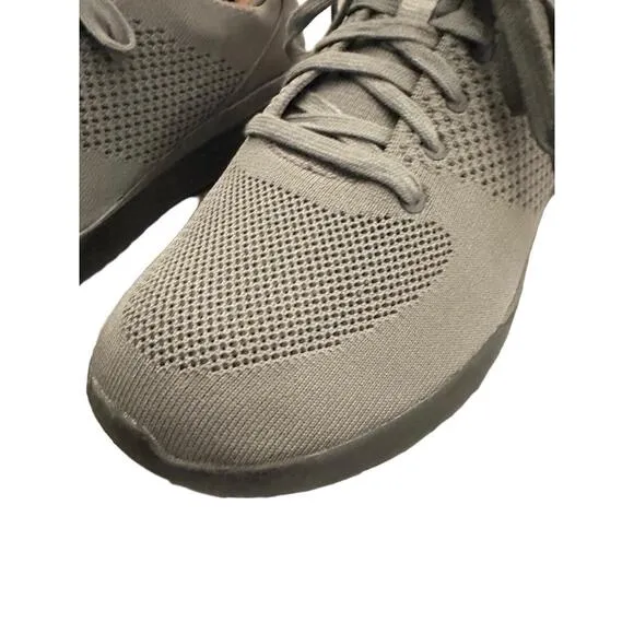 Kizik Sneakers Mens Size 10.5 Wide Woman 12Wide Charcoal Grey Kizik Sole Vietnam