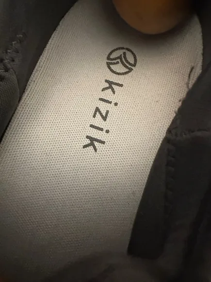 Kizik Sneakers Mens Size 10.5 Wide Woman 12Wide Charcoal Grey Kizik Sole Vietnam