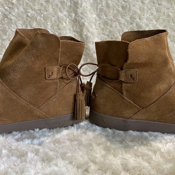 Kookaburra by Ugg boots