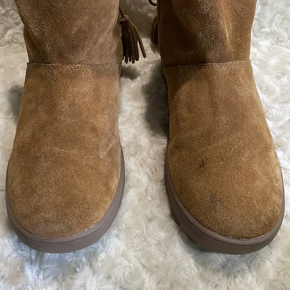 Kookaburra by Ugg boots