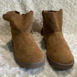 Kookaburra by Ugg boots