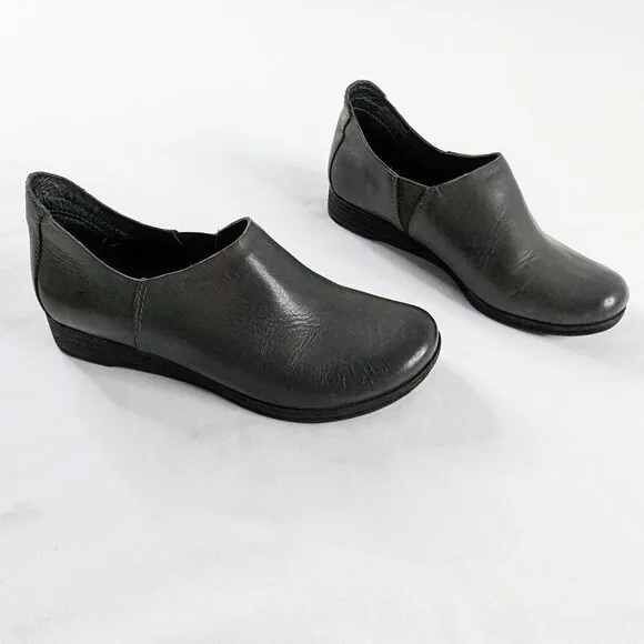 Kork Ease Cecelia Charcoal Gray Metallic Slip On Clogs