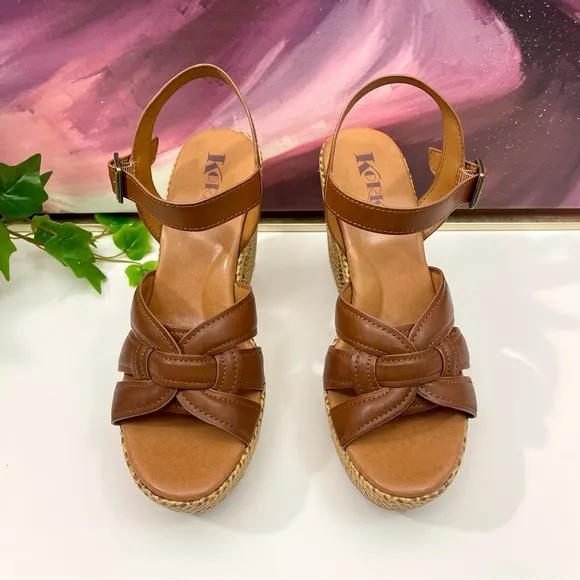 Korks by Kork-Ease Dee Sandals Strappy Wedge Heel Platforms Cognac Brown Size 10