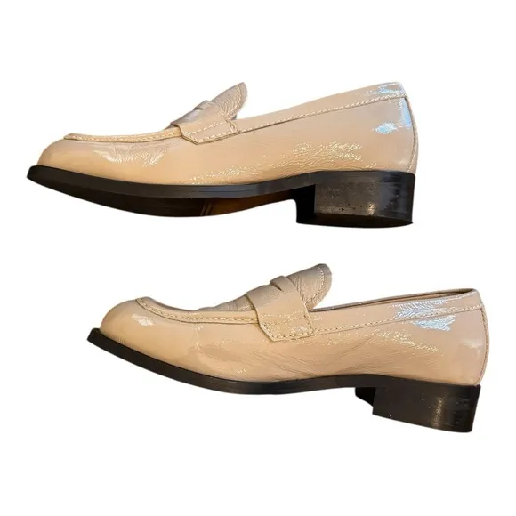 La Canadienne Dominic Loafers in Taupe Patent