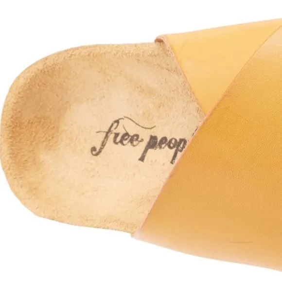 LAST PAIRS! FREE PEOPLE  Sidelines Flatform Sandals  392S0