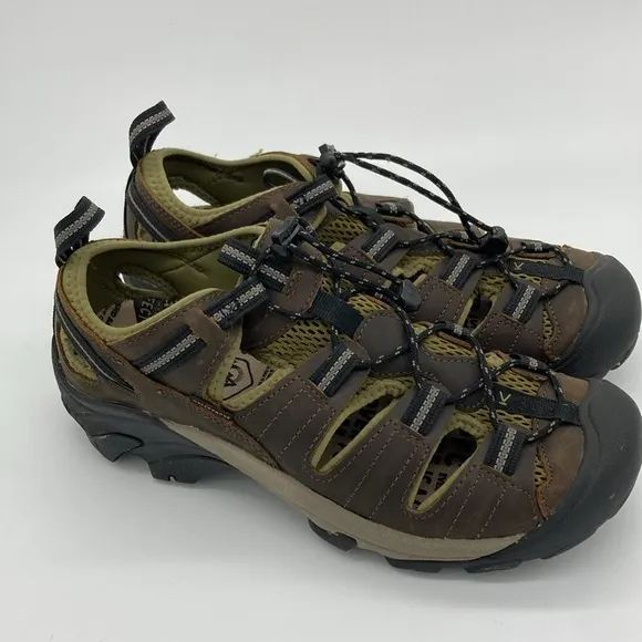 Like New Keen Sandals men’s size 10
