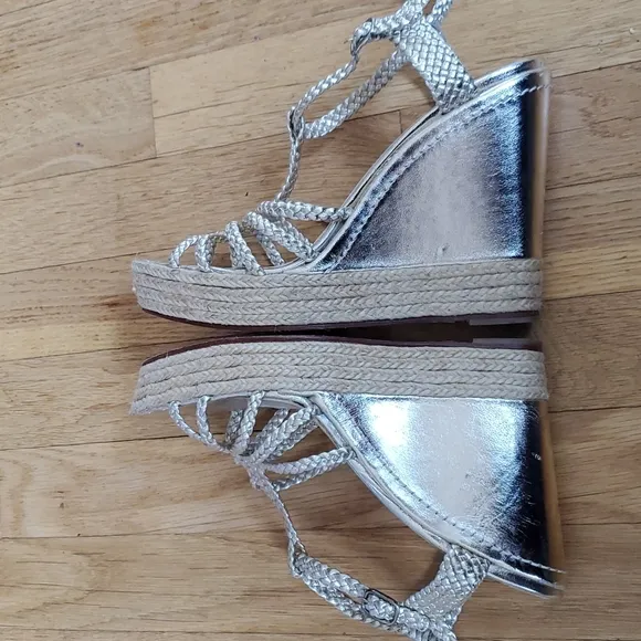 LK Bennett Gold Aquina wedge sandals 8.5
