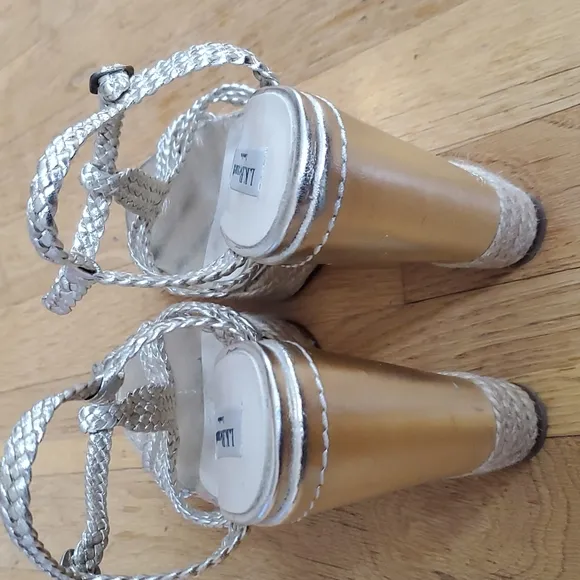 LK Bennett Gold Aquina wedge sandals 8.5