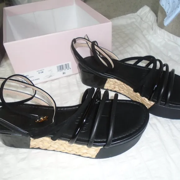 LOUISE ETCIE BLACK STRAPPY SANDALS SHOES SIZE 8 1/2 MSRP $119.00 BRAND NEW