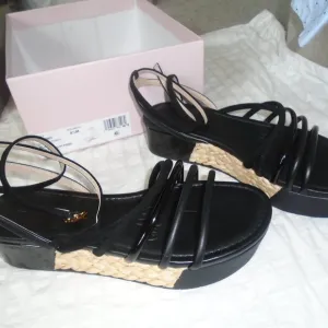 LOUISE ETCIE BLACK STRAPPY SANDALS SHOES SIZE 8 1/2 MSRP $119.00 BRAND NEW