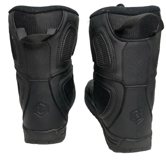 LTD Youth Snowboarding Boots. All Black