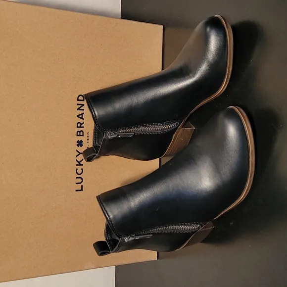 Lucky Brand Basel Black Leather Ankle Boots Girls Size 11M