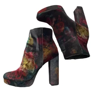 Madden Girl Gigg Floral Velvet Ankle Boots Size 8.5