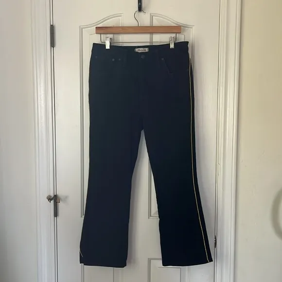 Madewell | Black Cali Demi-Boot Jeans Festive Gold Piping Edition Size 31/12