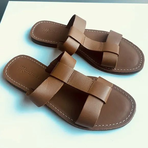 Madewell Boardwalk T-Strap Sandal in Desert Camel