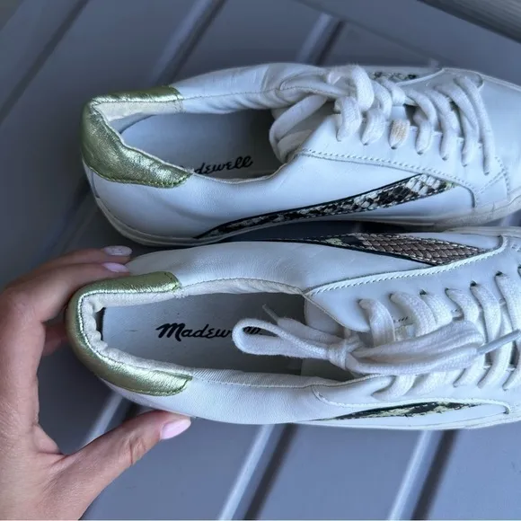 Madewell Sidewalk Low-Top Sneakers White Leather Snake Embossed Size 7.5 Women’s