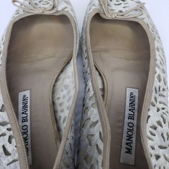 Manolo Blahnik Veralli Tan Laser Cut Slip On Ballet Flats Bow Womens Size 37.5