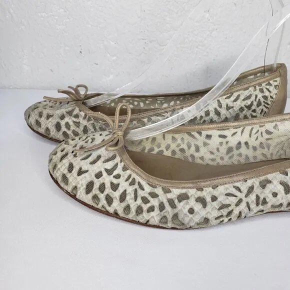 Manolo Blahnik Veralli Tan Laser Cut Slip On Ballet Flats Bow Womens Size 37.5