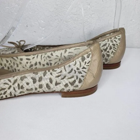 Manolo Blahnik Veralli Tan Laser Cut Slip On Ballet Flats Bow Womens Size 37.5