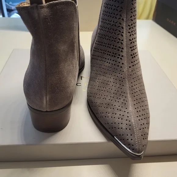 Marc Fisher Genuine Suede Booties Perforated Pull On Point Toe Ankle Boots 8.5