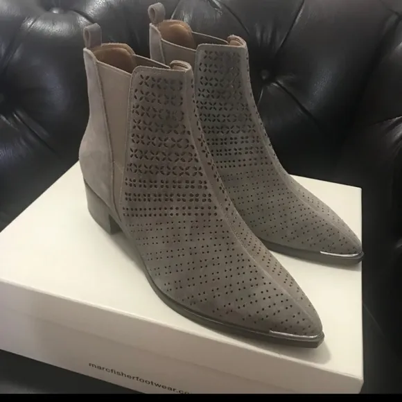 Marc Fisher Genuine Suede Booties Perforated Pull On Point Toe Ankle Boots 8.5