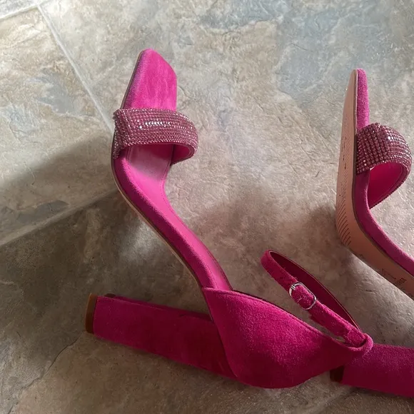 Marc Fisher Hot Pink Angelo Ankle Strap Suede Embellished Heel Sandals 6