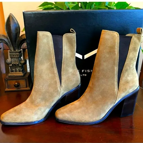 MARC FISHER Kristie Heeled Bootie Pull-On tan Suede NWT 10